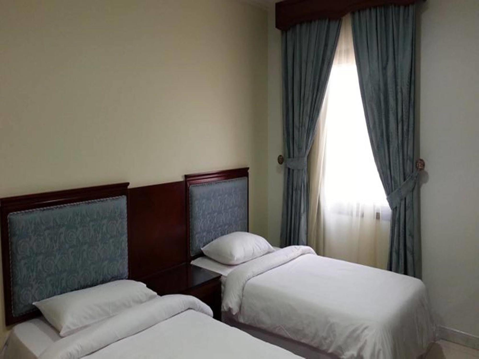 Refaaf Al Azizia Hotel Mecca Екстер'єр фото
